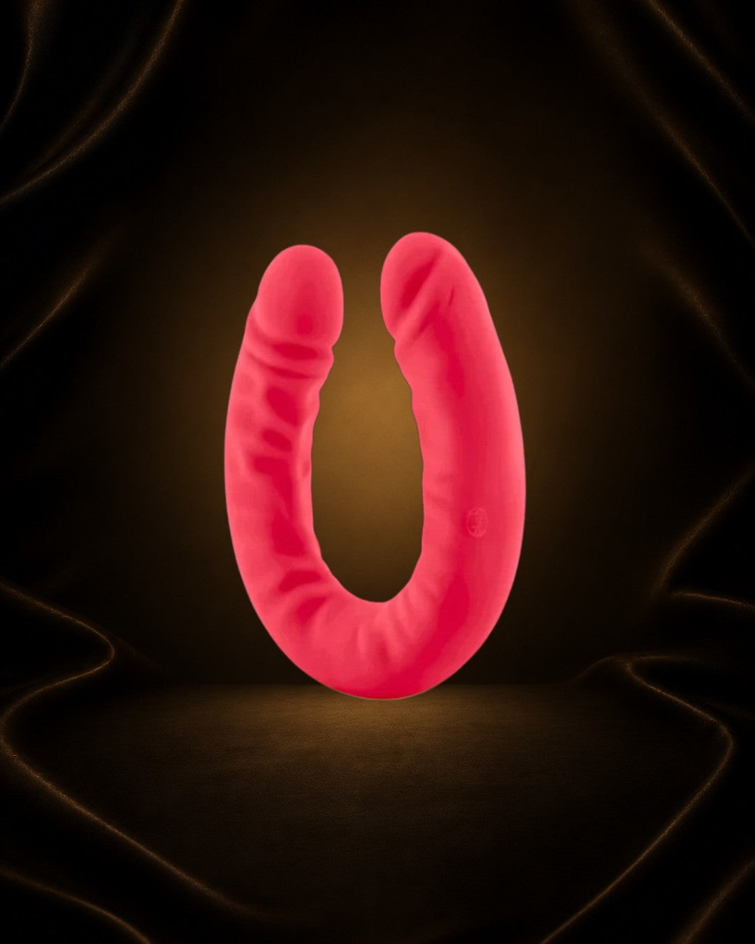 Dildo doble en forma de U de silicona premium Éxtasis Boutique, color rojo vibrante, 18 pulgadas de largo, para uso individual o en pareja.