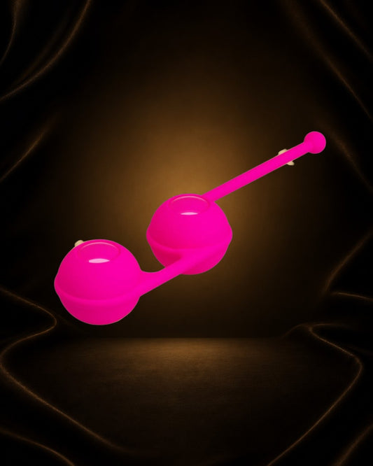 Bolas Kegel Triple Intensidad de Éxtasis Boutique en color fucsia, para fortalecimiento pélvico.