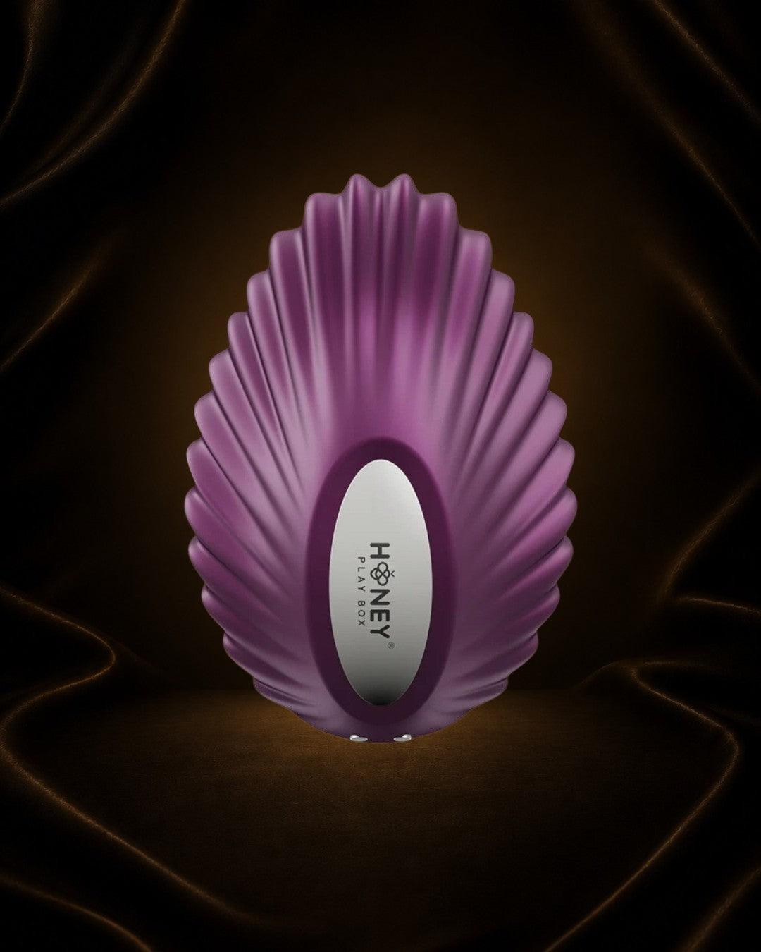 Vibrador de bragas Éxtasis Boutique Pearl morado con forma de concha, silicona premium, control por app, para placer intenso.